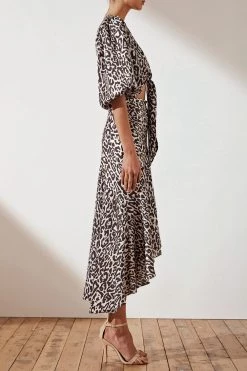 Shona Joy Isabella Tie Front Puff Sleeve Top