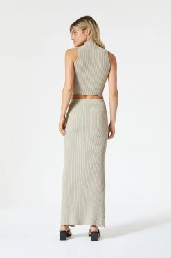 San Sloane San Slaone Robbie High Neck Rib Top Oatmeal 13 San Sloane San Slaone Robbie High Neck Rib Top Oatmeal