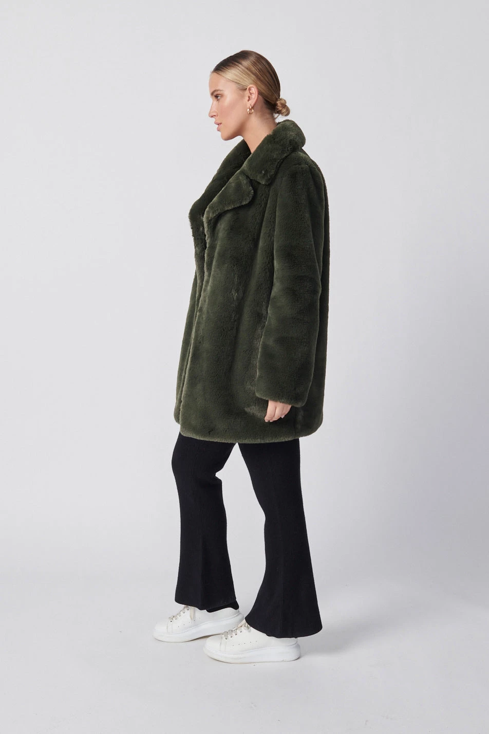 Ena Pelly Minimalist Faux Fur Jacket Forest 5 Ena Pelly Minimalist Faux Fur Jacket Forest