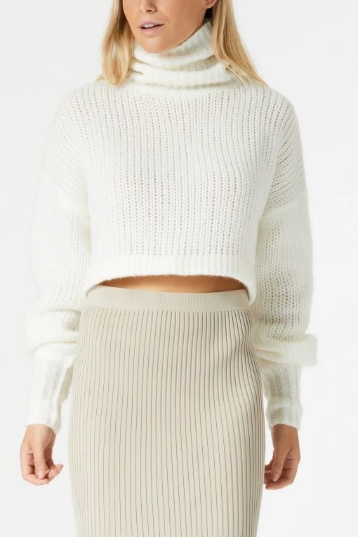 San Sloane American Woman Knit White