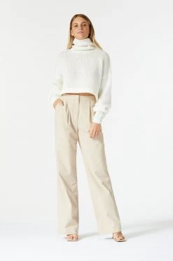 San Sloane American Woman Knit White 17 San Sloane American Woman Knit White