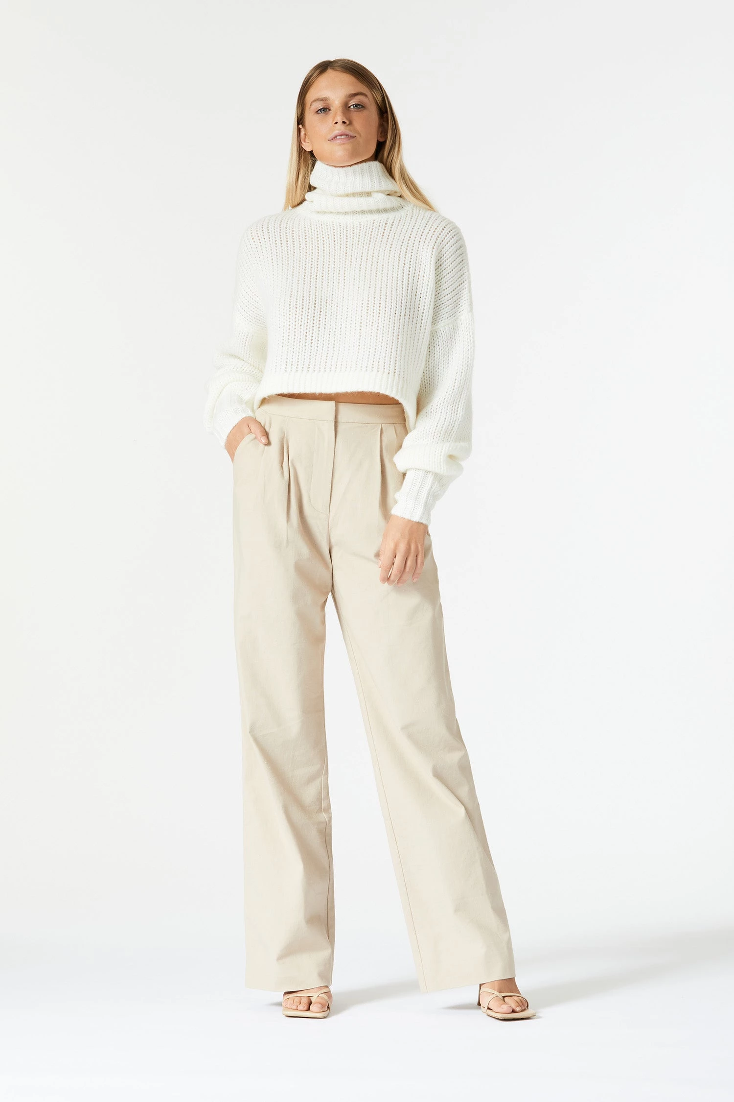 San Sloane American Woman Knit White 9 San Sloane American Woman Knit White