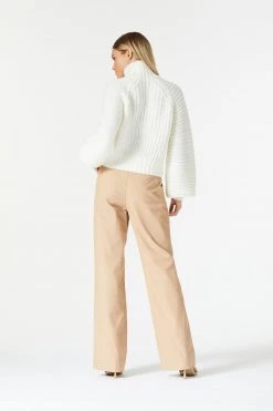 San Sloane Karsyn Knit White 21 San Sloane Karsyn Knit White