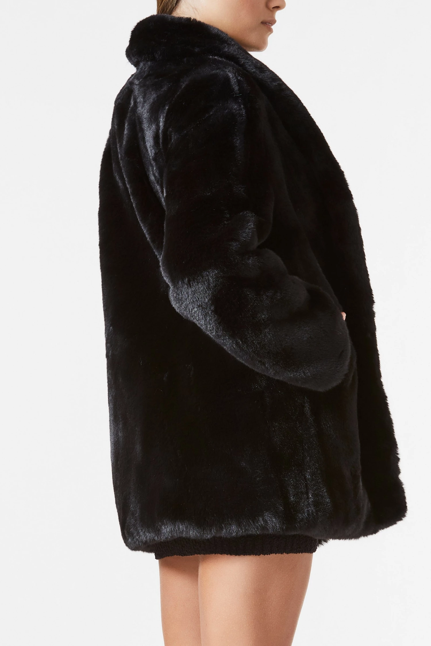 San Sloane Crawford Faux Fur Jacket Black 7 San Sloane Crawford Faux Fur Jacket Black