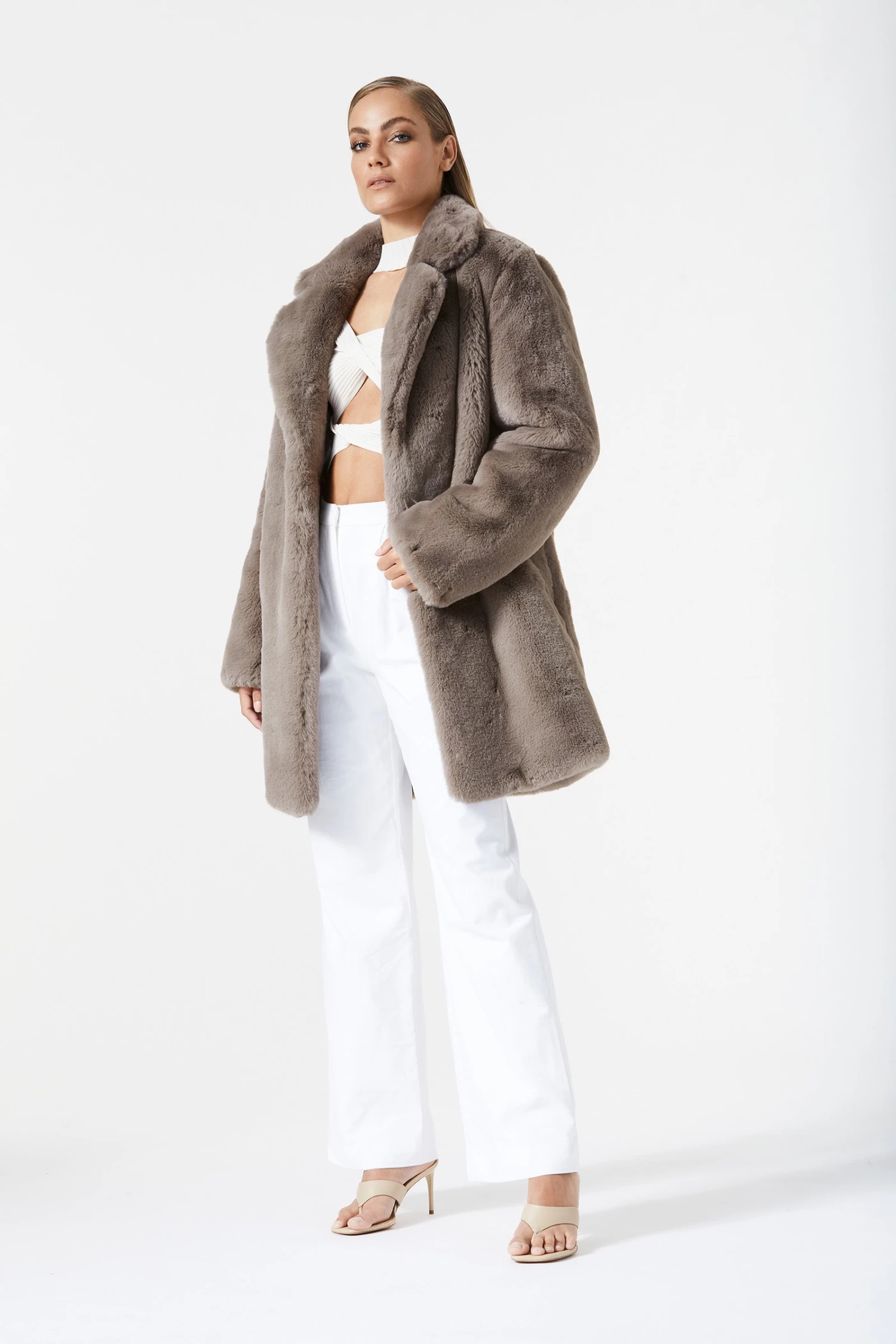 San Sloane Andromeda Faux Fur Jacket Ash 4 San Sloane Andromeda Faux Fur Jacket Ash