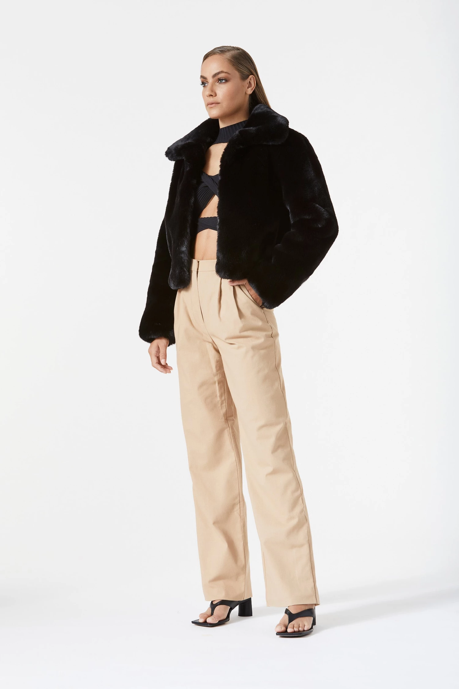 San Sloane Lyra Faux Fur Jacket Black 4 San Sloane Lyra Faux Fur Jacket Black