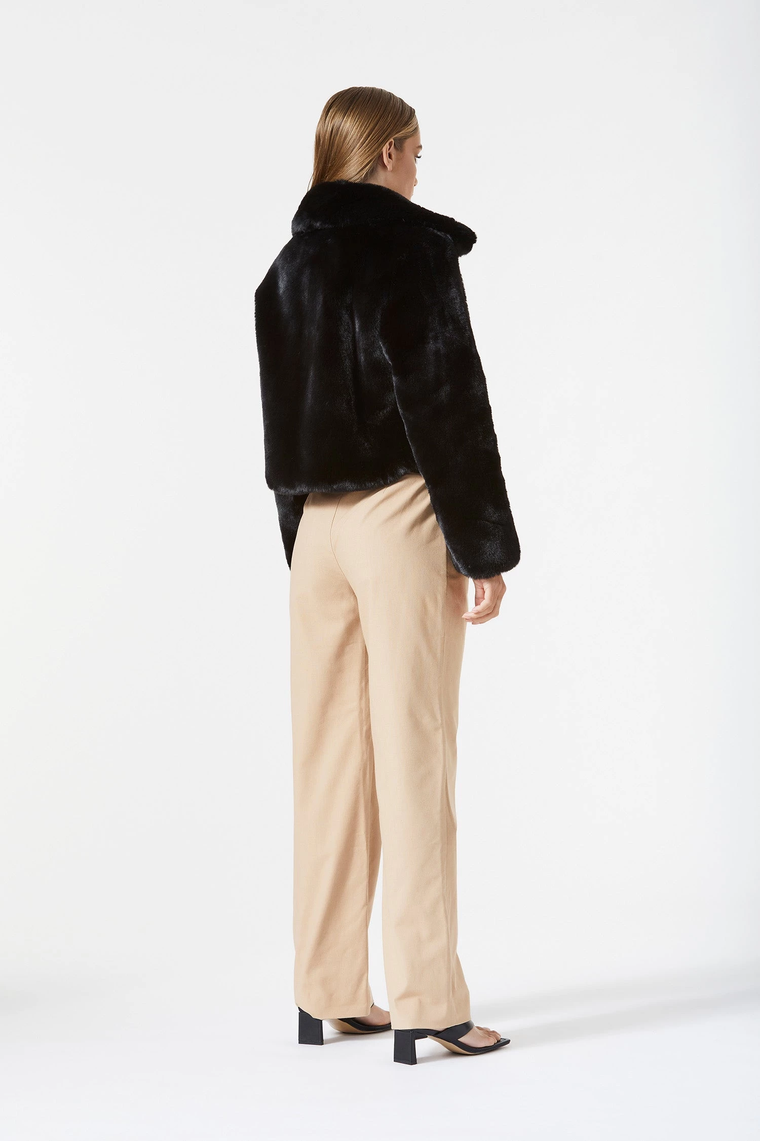 San Sloane Lyra Faux Fur Jacket Black 6 San Sloane Lyra Faux Fur Jacket Black