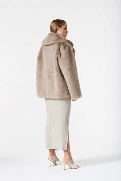 San Sloane Dahlia Faux Fur Jacket Taupe