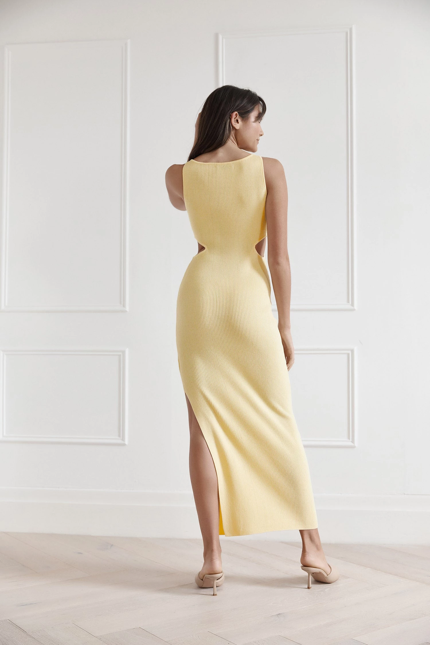 San Sloane Braxton Boat Neck Cut Out Midi Lemon 5 San Sloane Braxton Boat Neck Cut Out Midi Lemon