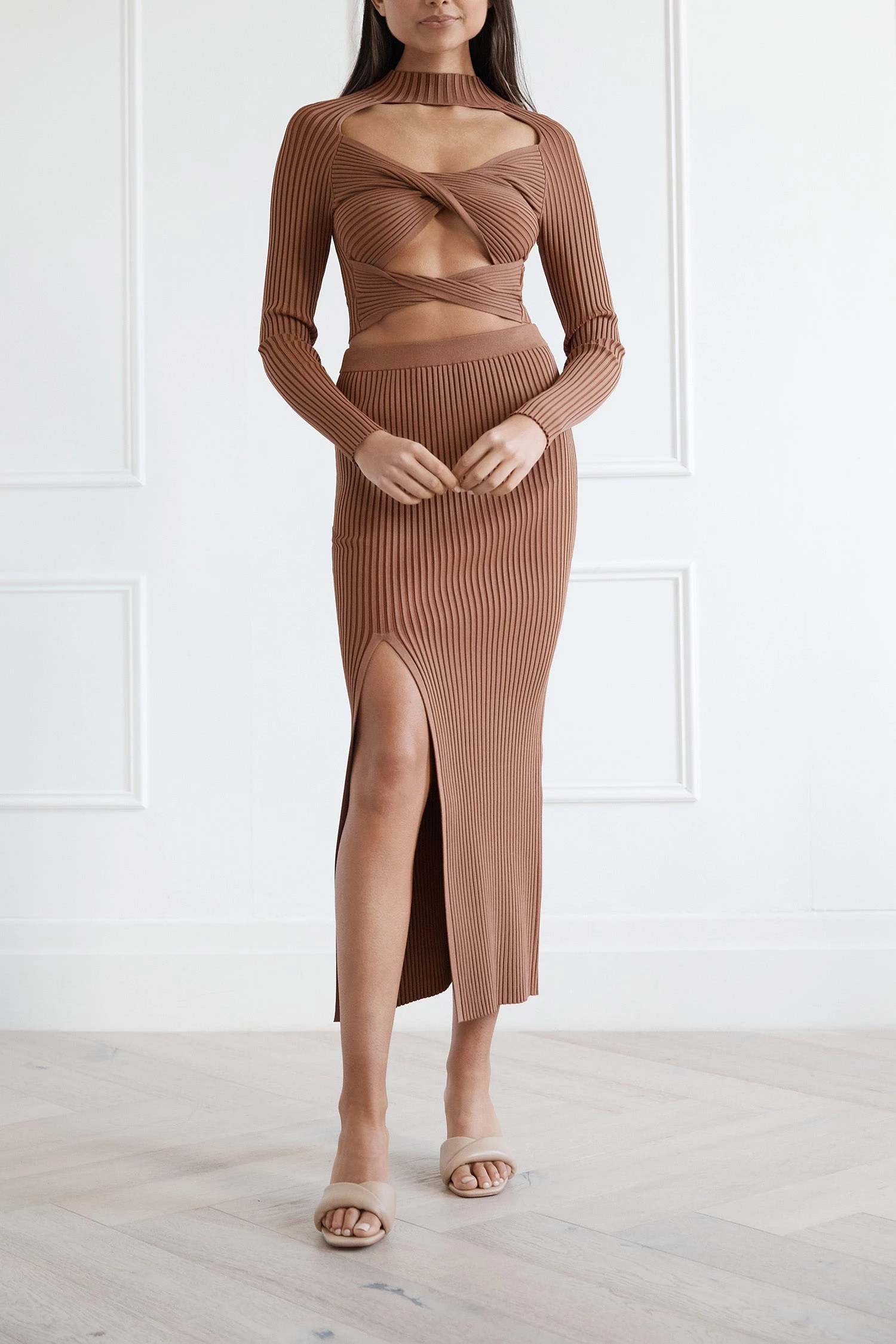 San Sloane Tia Rib Knit Skirt Chocolate 3 San Sloane Tia Rib Knit Skirt Chocolate