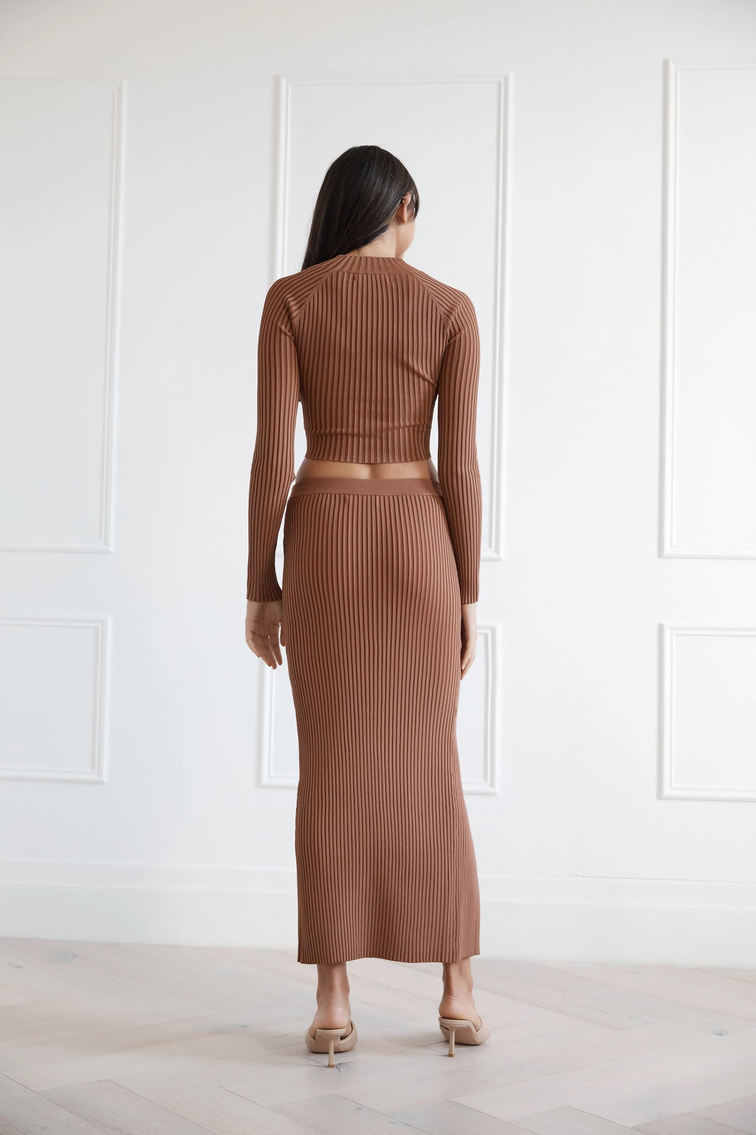 San Sloane Tia Rib Knit Skirt Chocolate 4 San Sloane Tia Rib Knit Skirt Chocolate