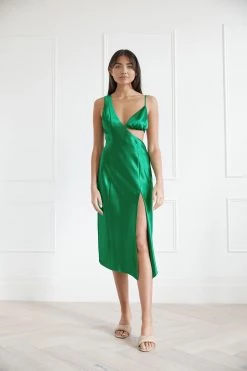 San Sloane Orisis Dress T-1000 Fern Green 6 San Sloane Orisis Dress T-1000 Fern Green