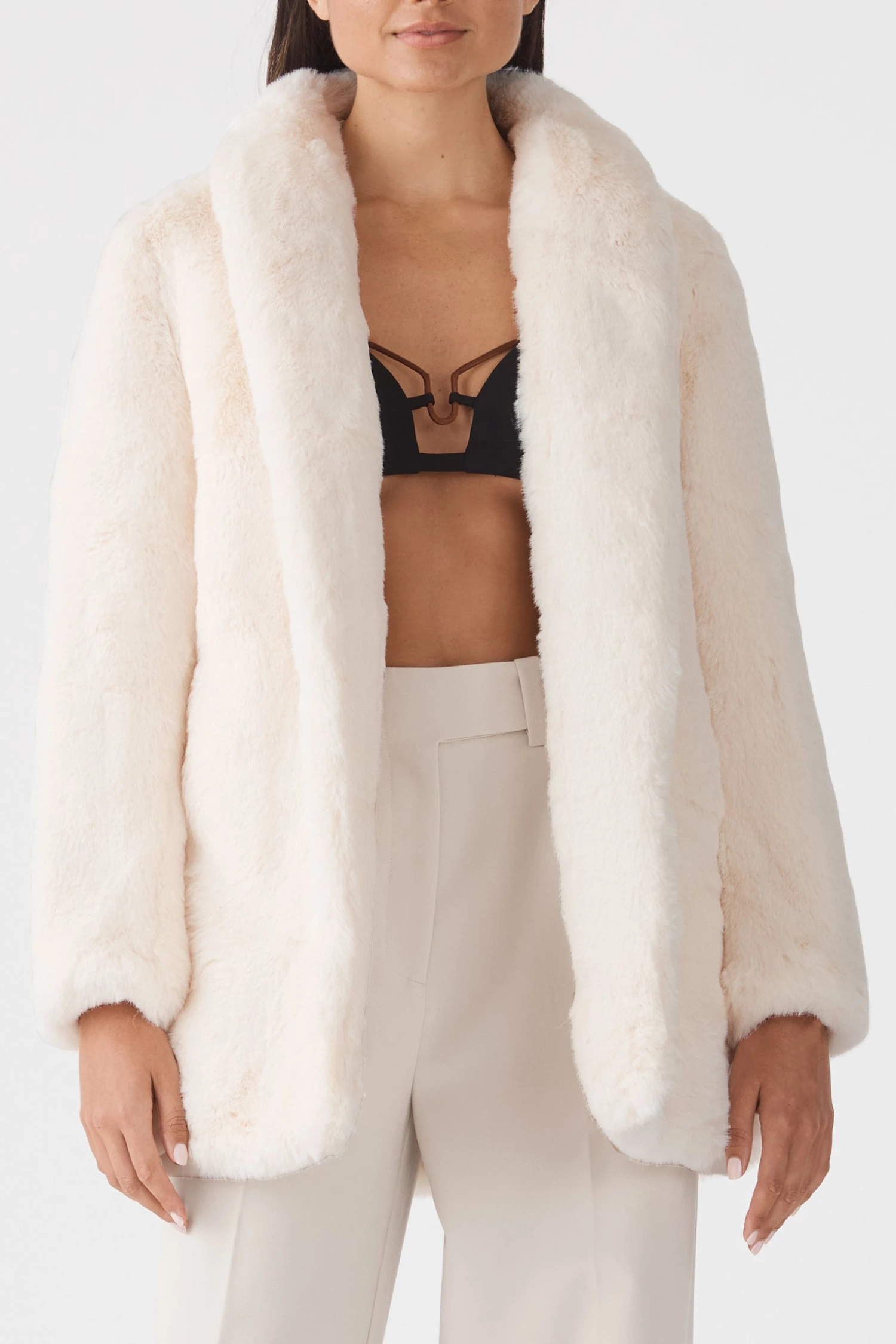 New Arrivals San Sloane Crawford Faux Fur Jacket 4 New Arrivals San Sloane Crawford Faux Fur Jacket