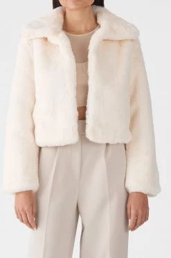 New Arrivals San Sloane Lyra Faux Fur Jacket Cream 8 New Arrivals San Sloane Lyra Faux Fur Jacket Cream