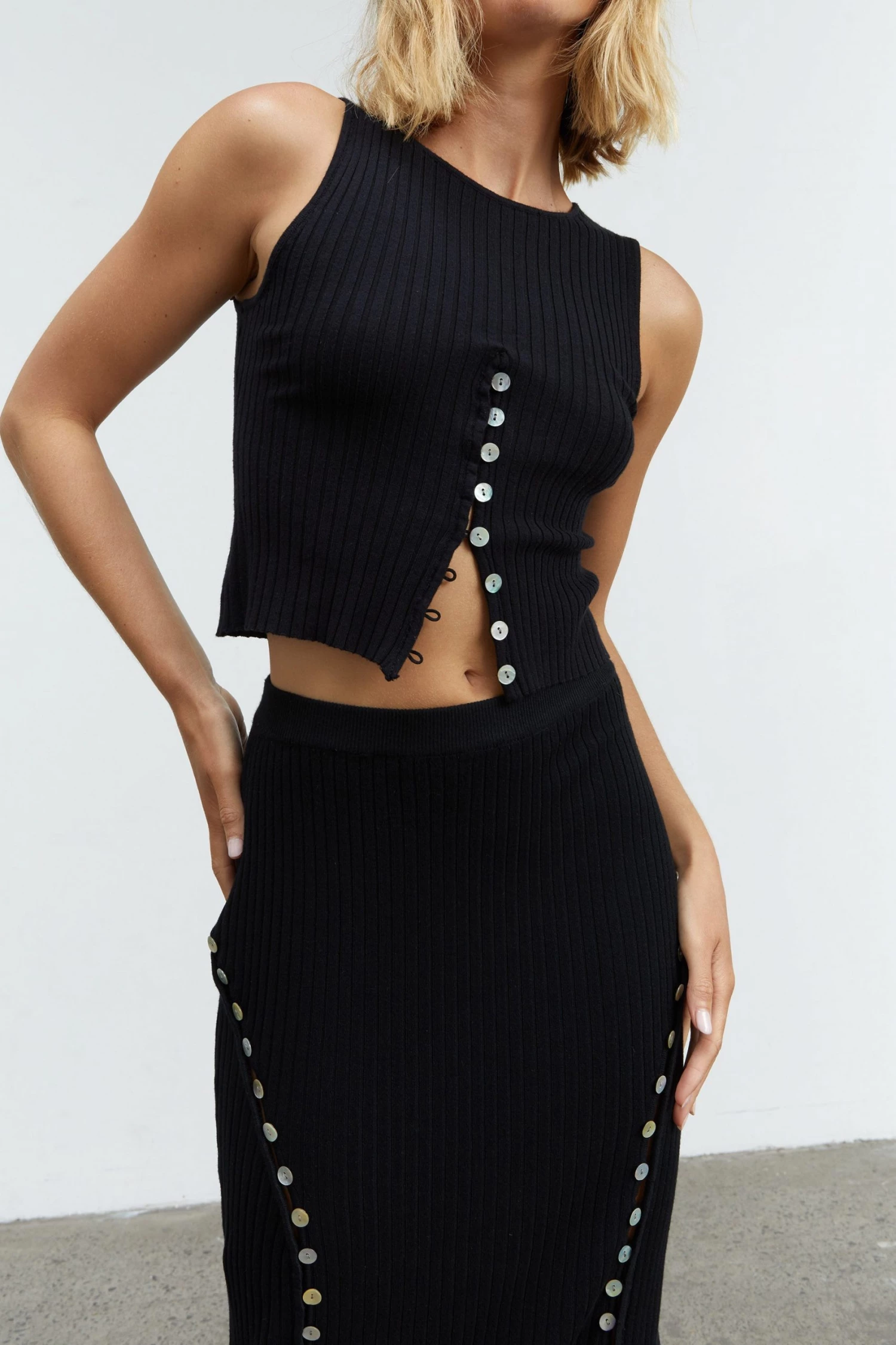 Sovere Aspect Knit Tank Sets 6 Sovere Aspect Knit Tank Sets