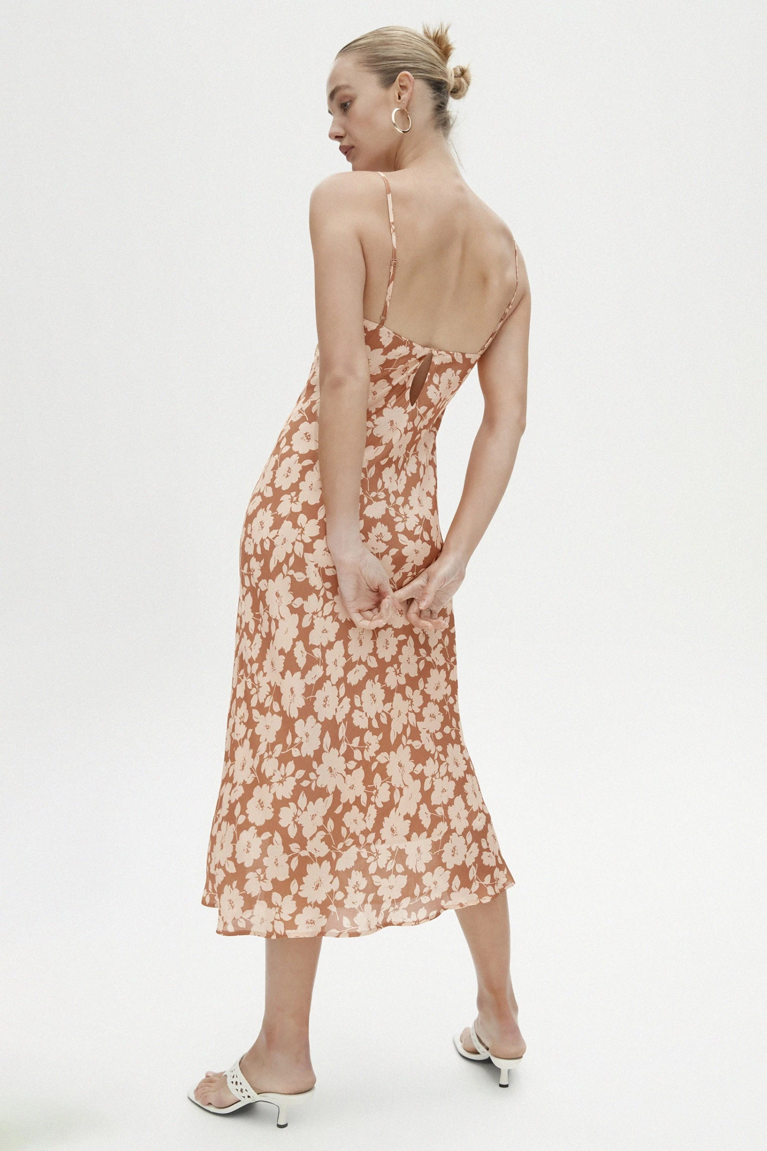 New Arrivals Ownley Dina Dress Mocha Floral 5 New Arrivals Ownley Dina Dress Mocha Floral