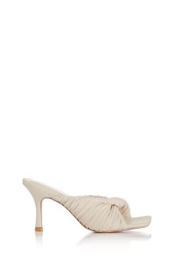 Alias Mae Flora Heel Bone