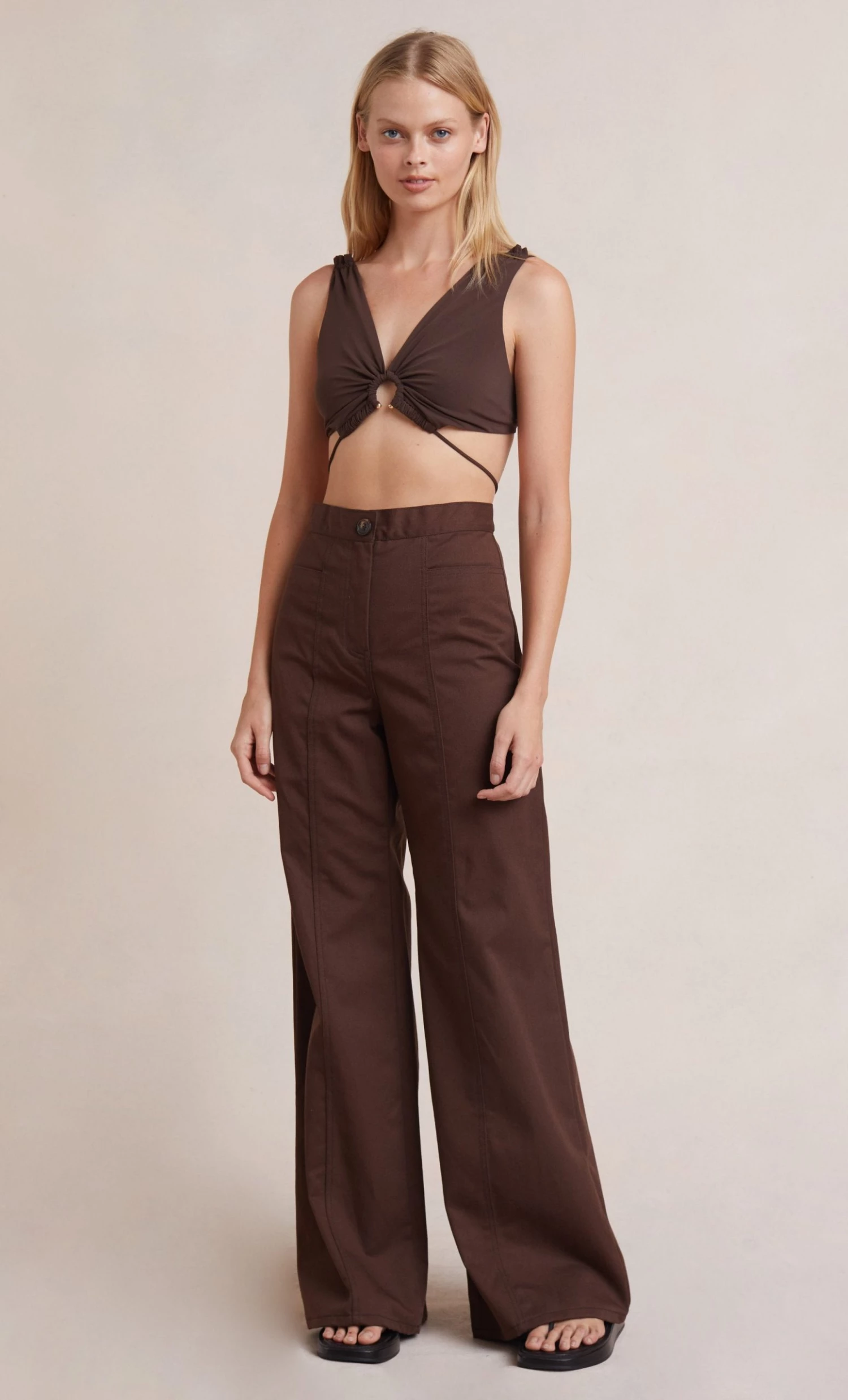 Bec And Bridge Bec & Bridge Joelene V Crop Top Cognac Bec And Bridge 4 Bec And Bridge Bec & Bridge Joelene V Crop Top Cognac Bec And Bridge
