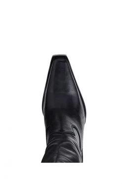 Alias Mae Jinny Black