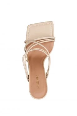 Alias Mae Leela Heels Natural