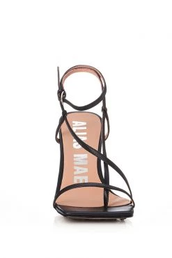 Alias Mae Lexi Black