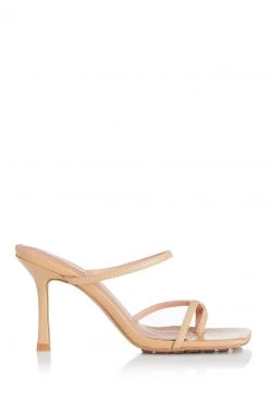 Alias Mae Lexis Heels Natural