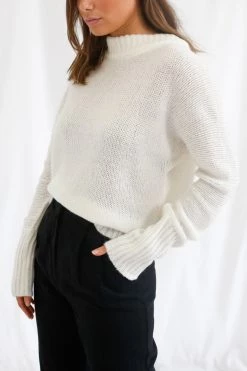 San Sloane Helena Knit Cream 10 San Sloane Helena Knit Cream