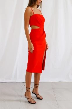San Sloane Perrey Midi Dress