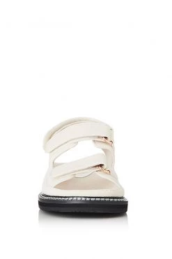 Alias Mae Pascale Bone