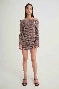 Hansen And Gretel Saturn Top