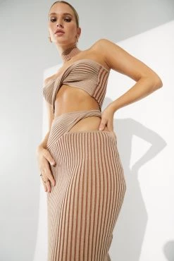 Sovere Pivot Reversible Shrug Knit Top Copper Sets 16 Sovere Pivot Reversible Shrug Knit Top Copper Sets