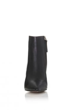 Alias Mae Akaara Boot Black