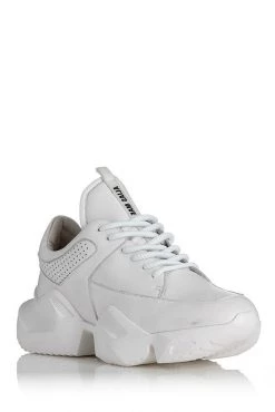 Alias Mae Tommy White