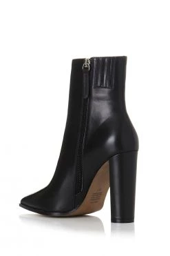 Alias Mae Blair Black