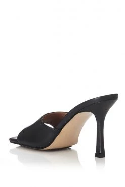 Alias Mae Leni Black